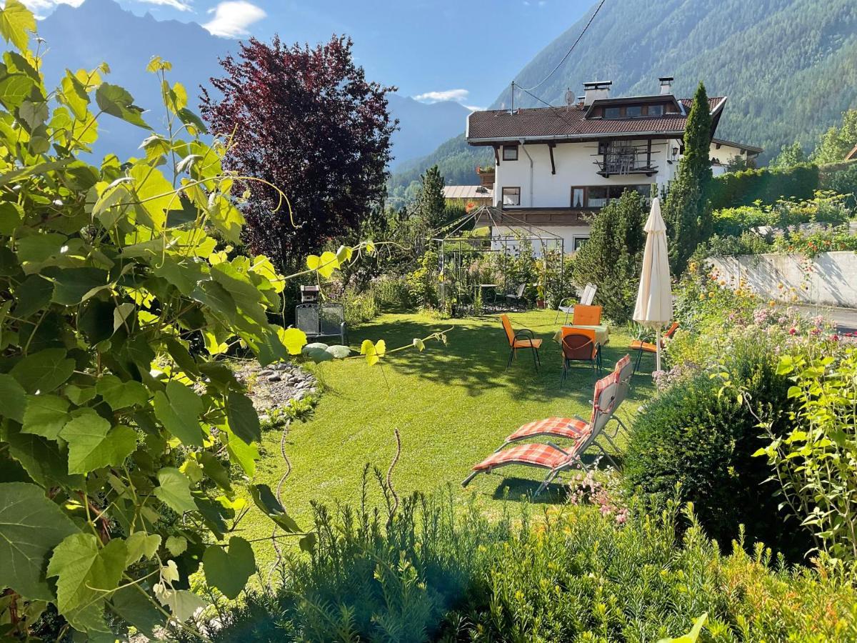 Comfortable Apartment In A Beautiful Surrounding Sautens Extérieur photo