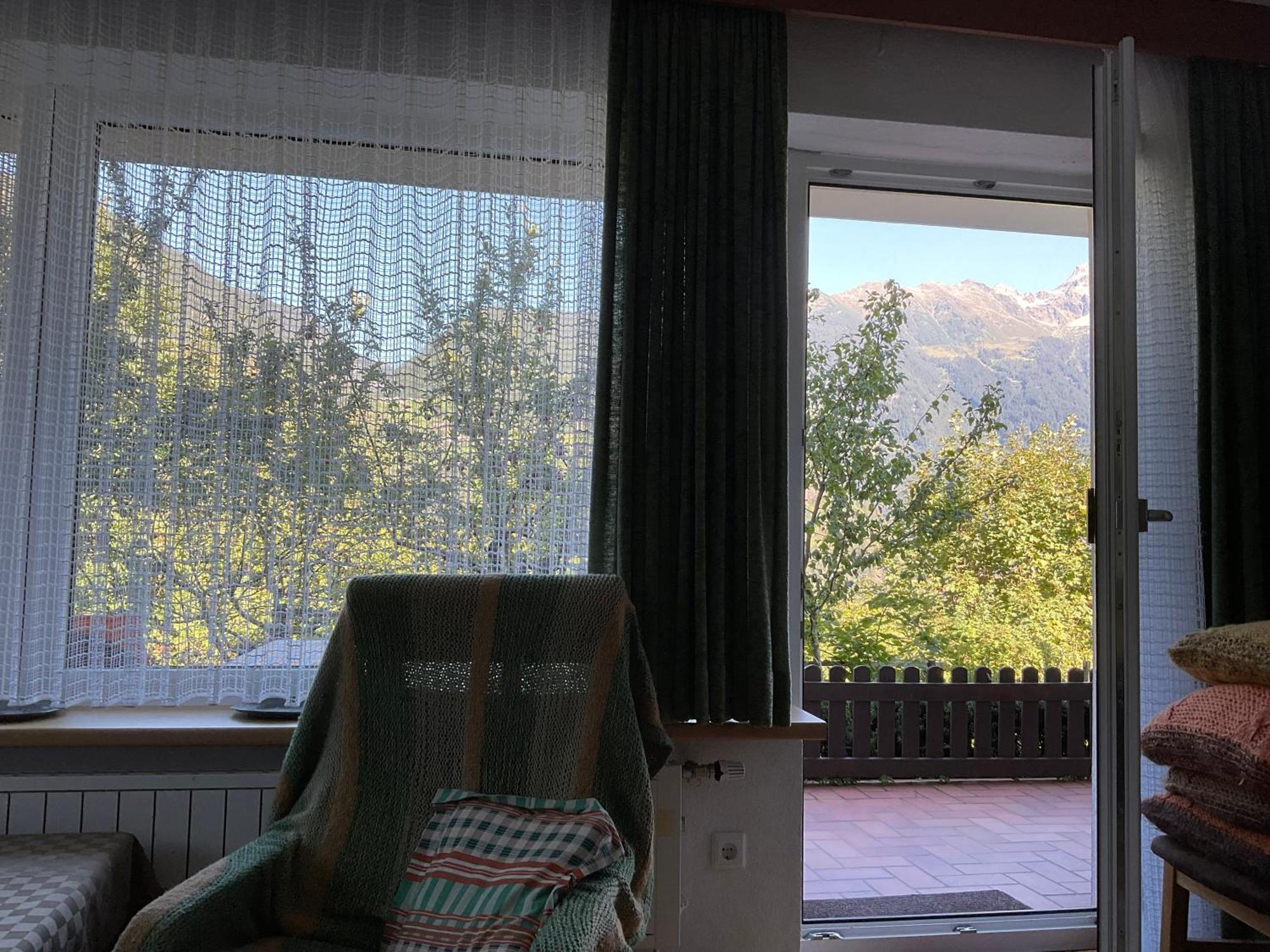 Comfortable Apartment In A Beautiful Surrounding Sautens Extérieur photo